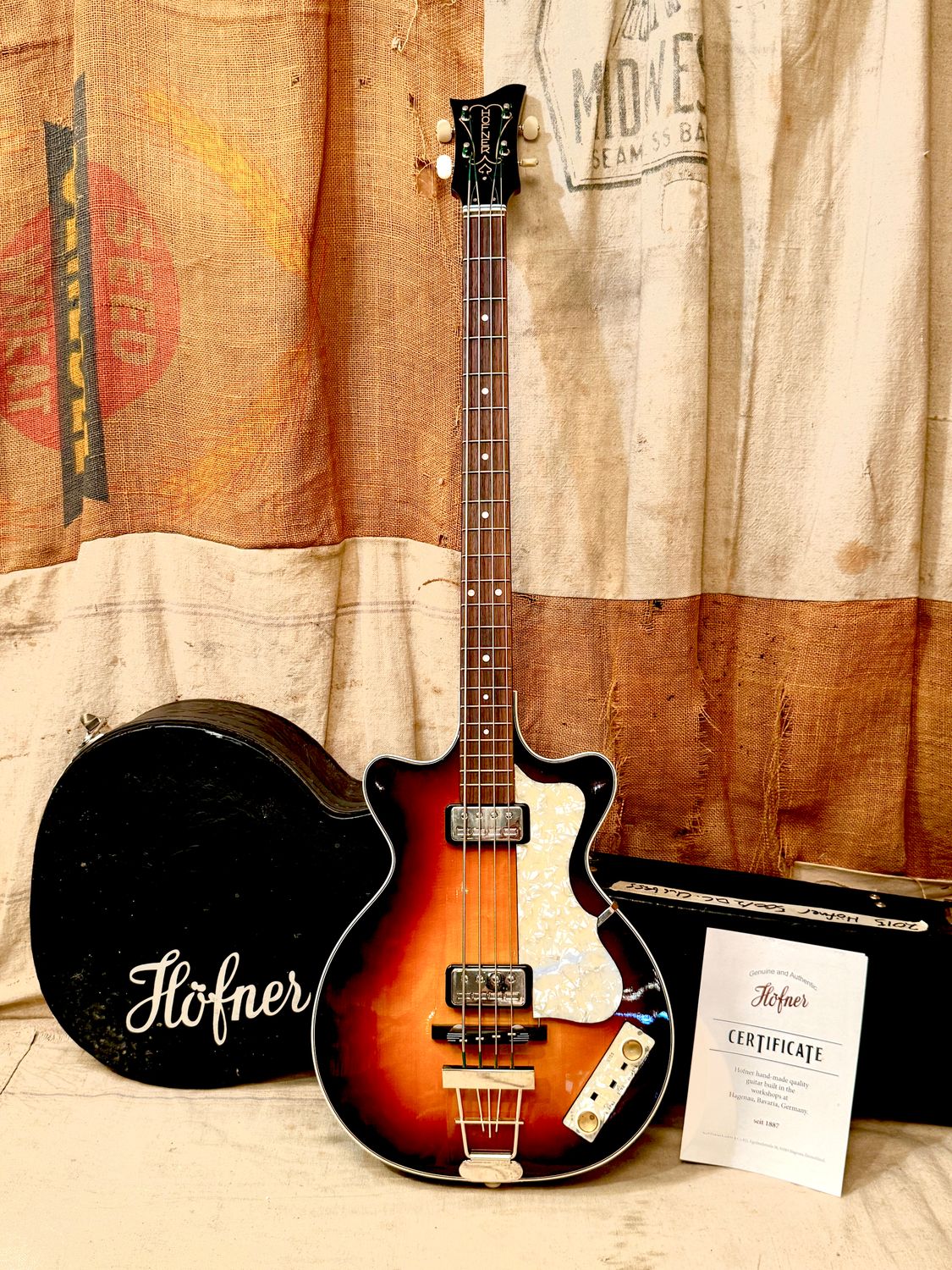 2015 Hofner 500/2 Club Bass Double Cutaway Reissue  Sunburst