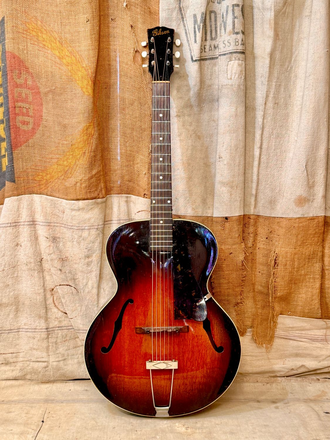 1946 Gibson L-48 Archtop Sunburst (Maple) L48