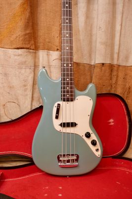 1975 Fender Musicmaster Bass Blue