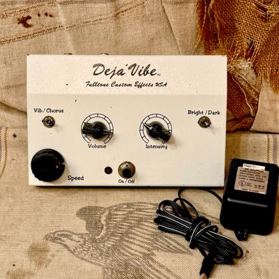 1998 Fulltone Deja Vibe Rare Univibe Effect Large Enclosure with original power supply.