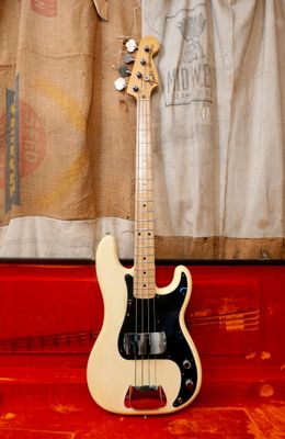1976 Fender Precision Bass White