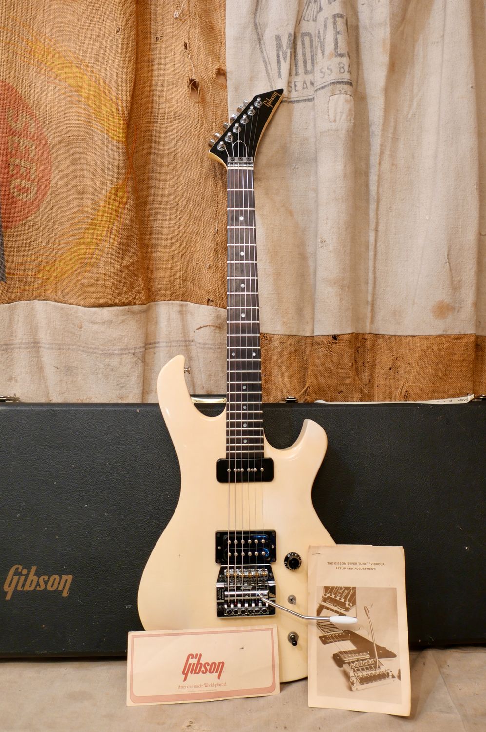1984 Gibson Q2000 Solidbody Antique White Q-2000
