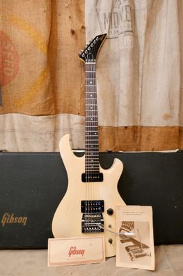 1984 Gibson Q2000 Solidbody Antique White Q-2000
