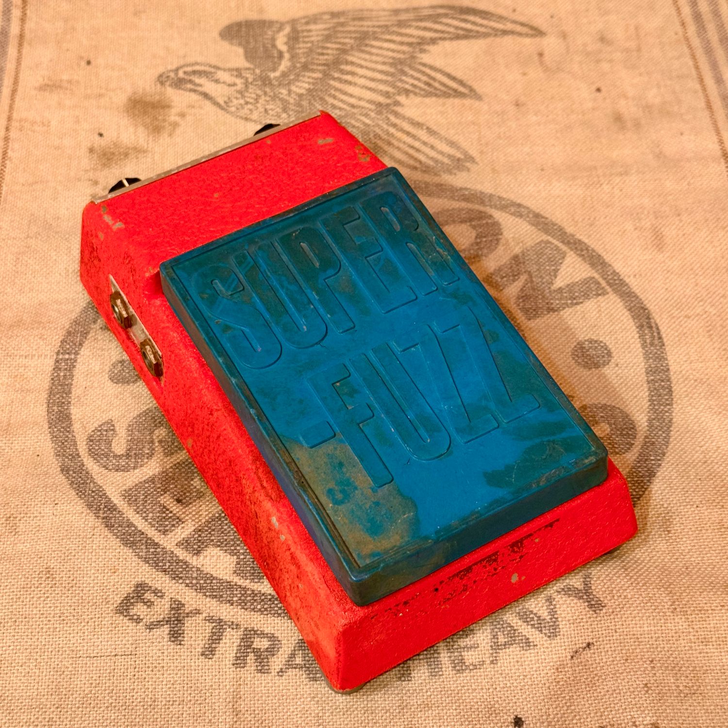 1968-1970 Univox Super Fuzz U-1095 Red-Blue