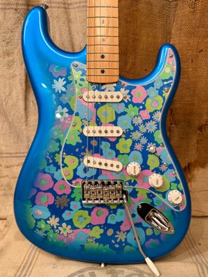 2025 Fender MIJ Limited Edition Stratocaster Blue Floral