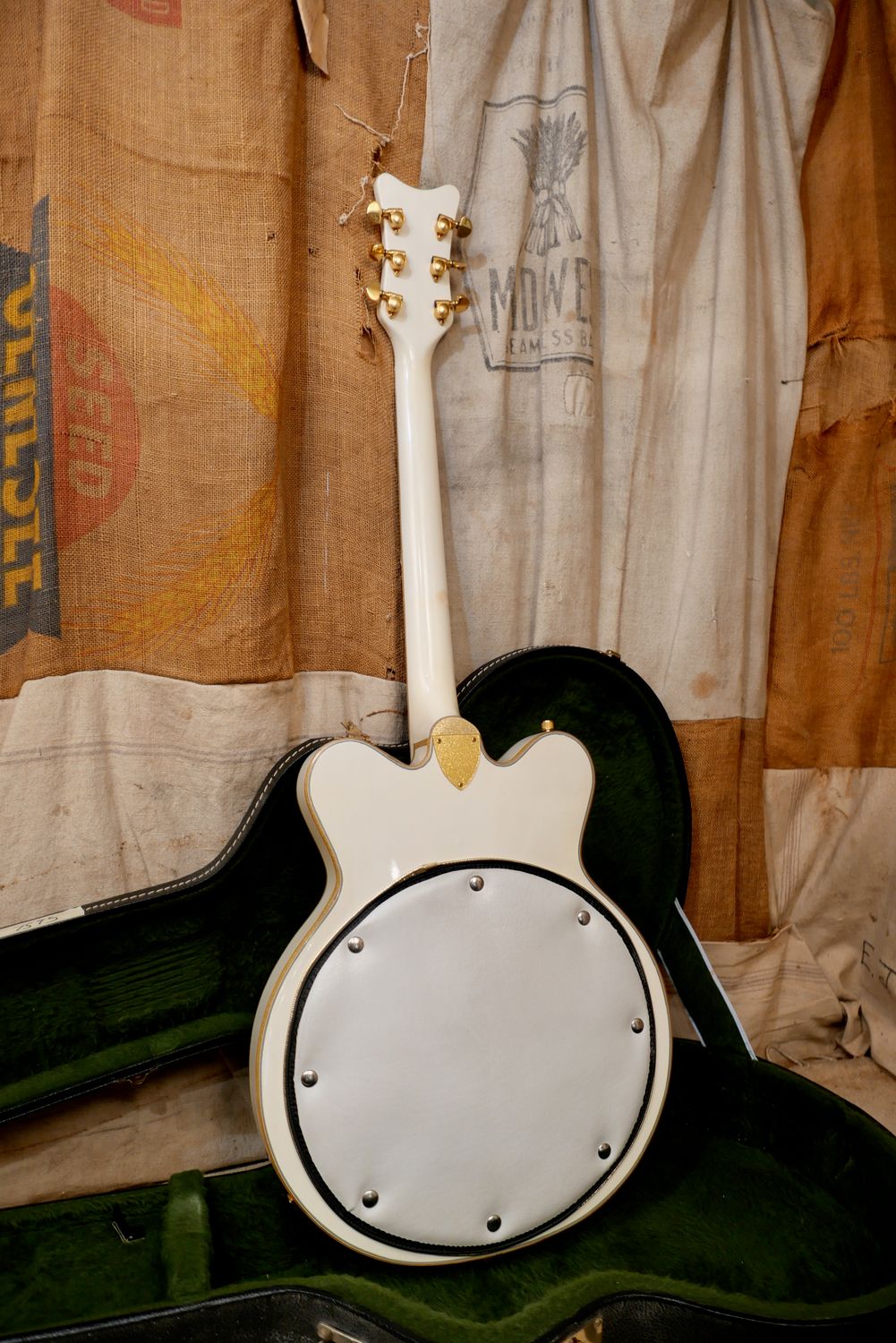 1980 Gretsch White Falcon Model 7595