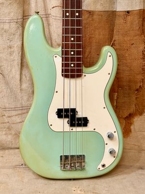1991 Fender AVRI '62 Reissue Precision Bass Sonic-Daphne Blue (Refin)