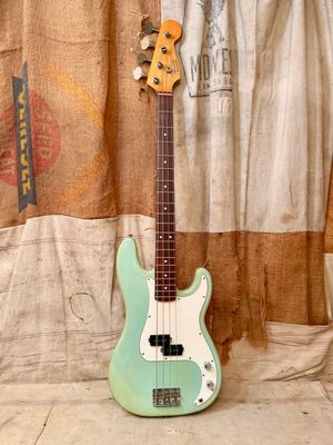 1991 Fender AVRI '62 Reissue Precision Bass Sonic-Daphne Blue (Refin)