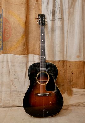 1953 Gibson LG-1 Sunburst (c)