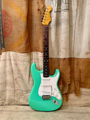 2010 Fender MIJ '62 Reissue Stratocaster Surf Green ST62-US
