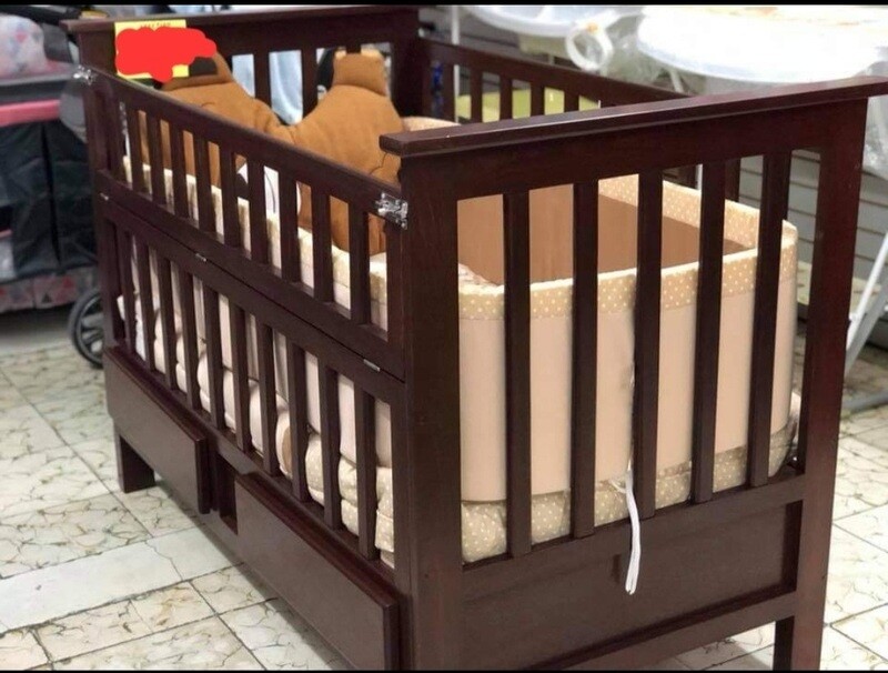 Cuna de madera