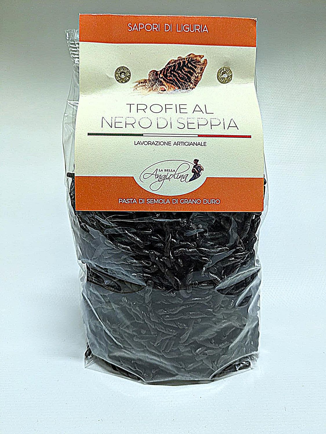 Trofie with cuttlefish ink