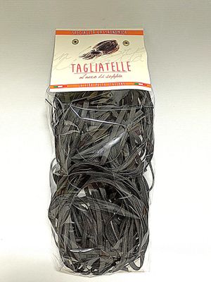 Tagliatelle with cuttlefish ink