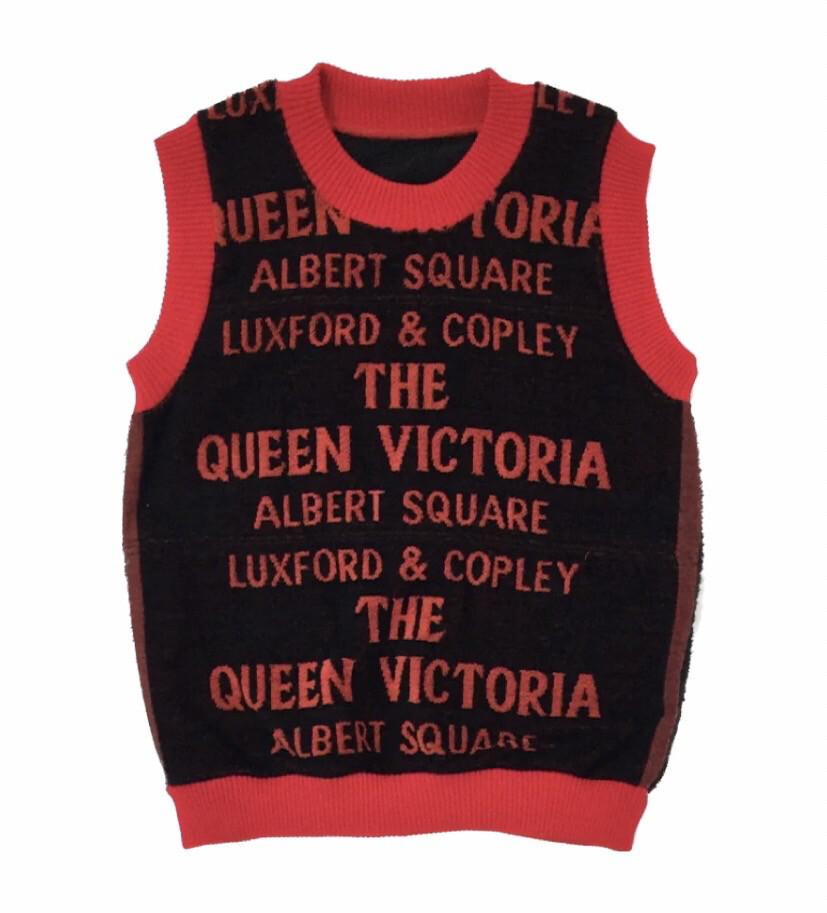 QUEEN VIC BEER TOWEL VEST