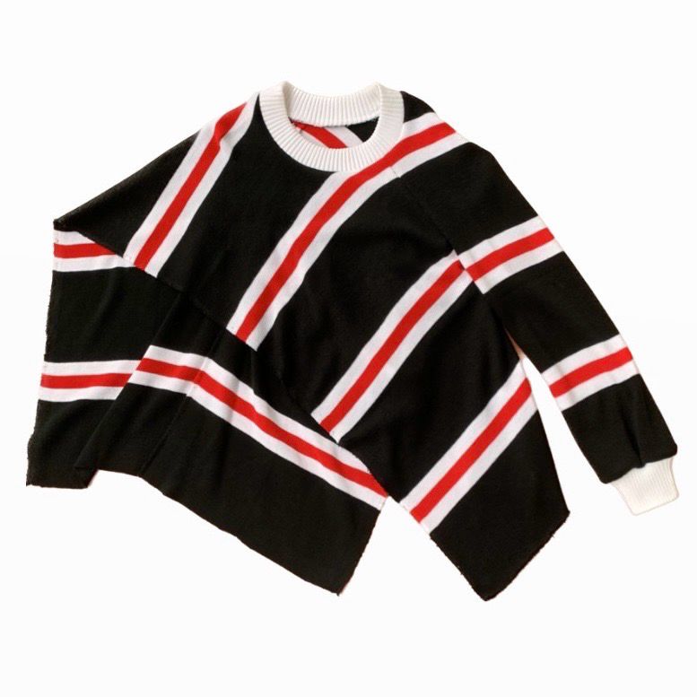 ASYMMETRIC ONE SLEEVE STRIPE SCARF JUMPER BLACK/RED