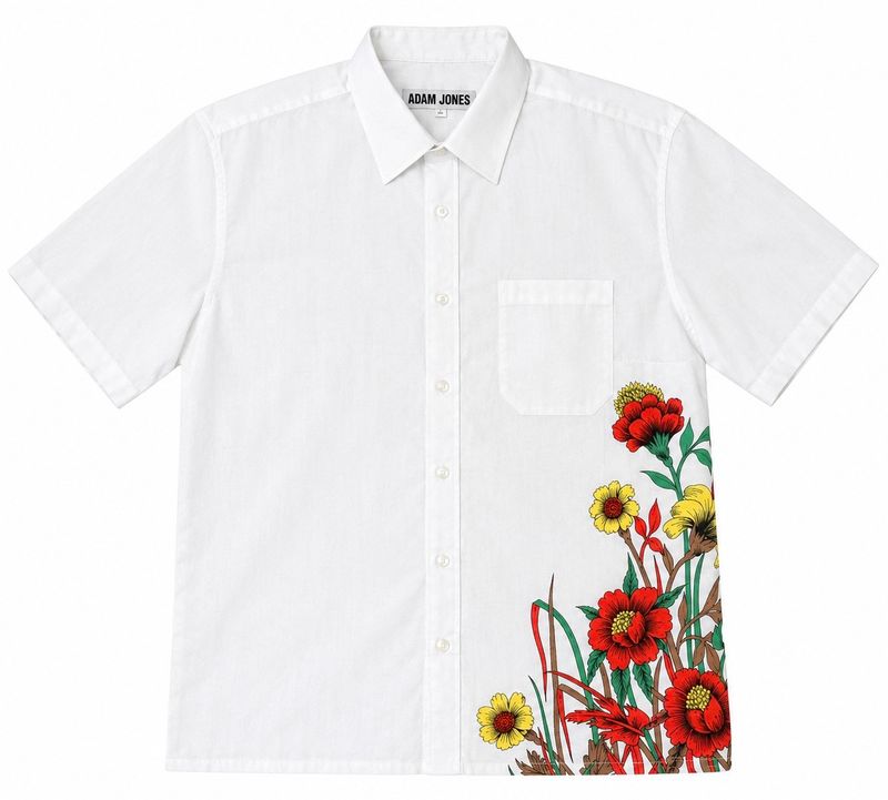 FLORAL PATCH SHORT SLEEVE SHIRT 