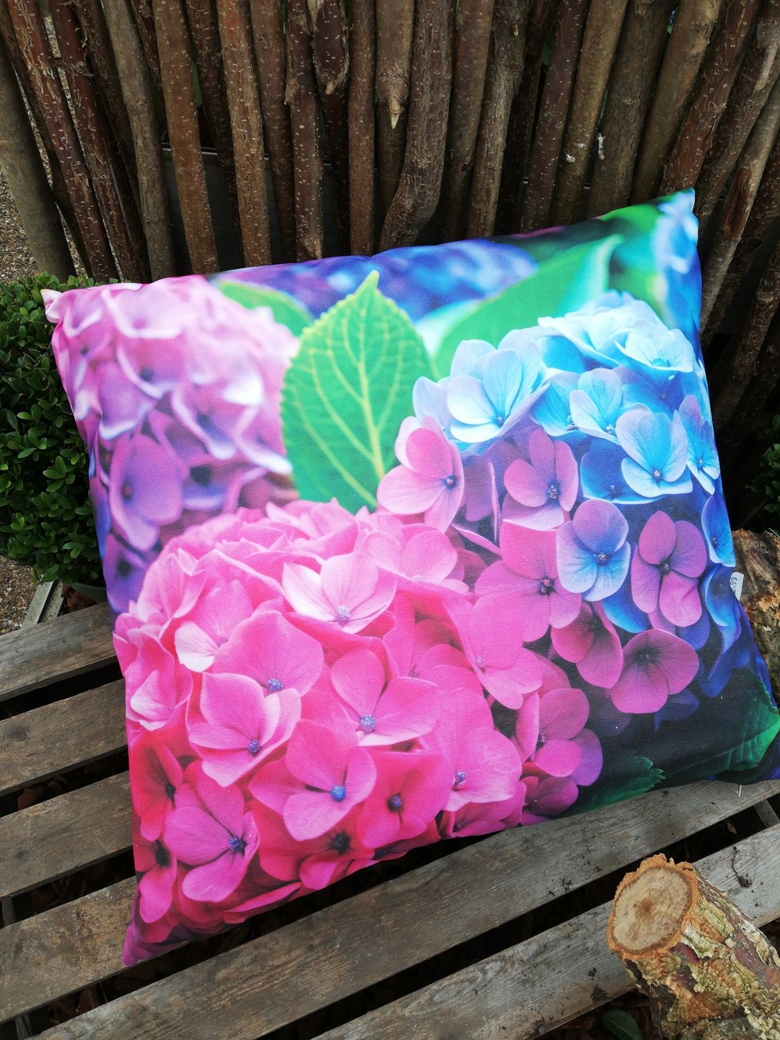 Outdoorkissen 'blaue Hortensien '