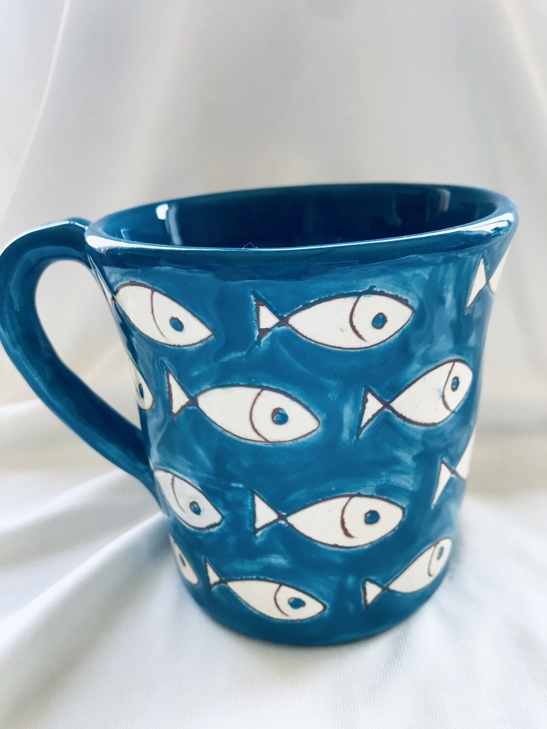 Keramik Tasse mit Fischen