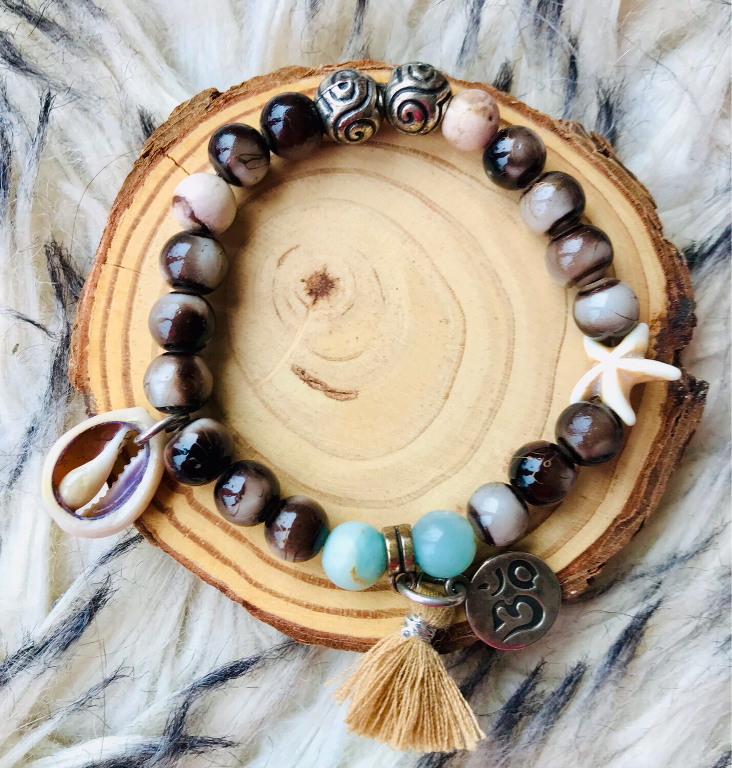 Armband in Herbstfarben