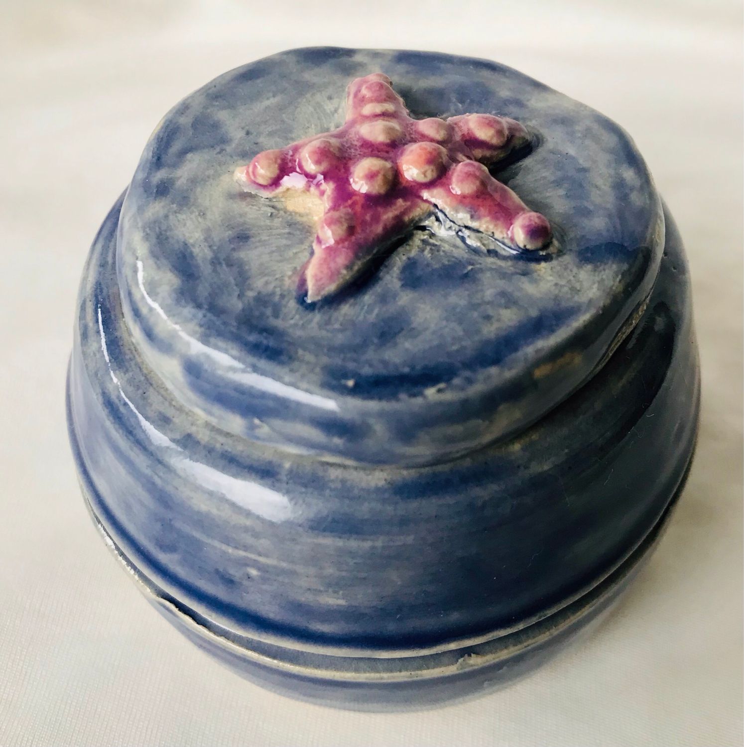 Kleine Keramik Dose in Saphire Blau