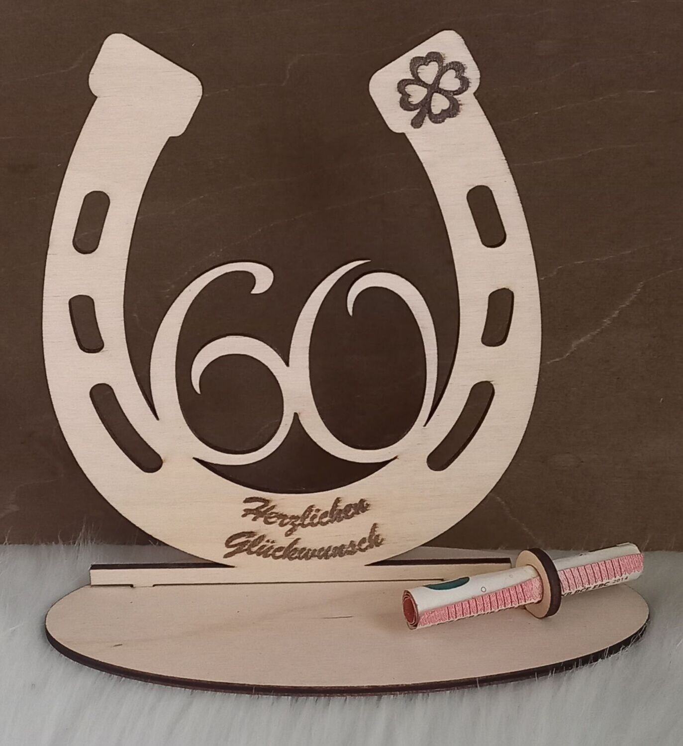 Hufeisen aus Holz, 60. Geburtstag