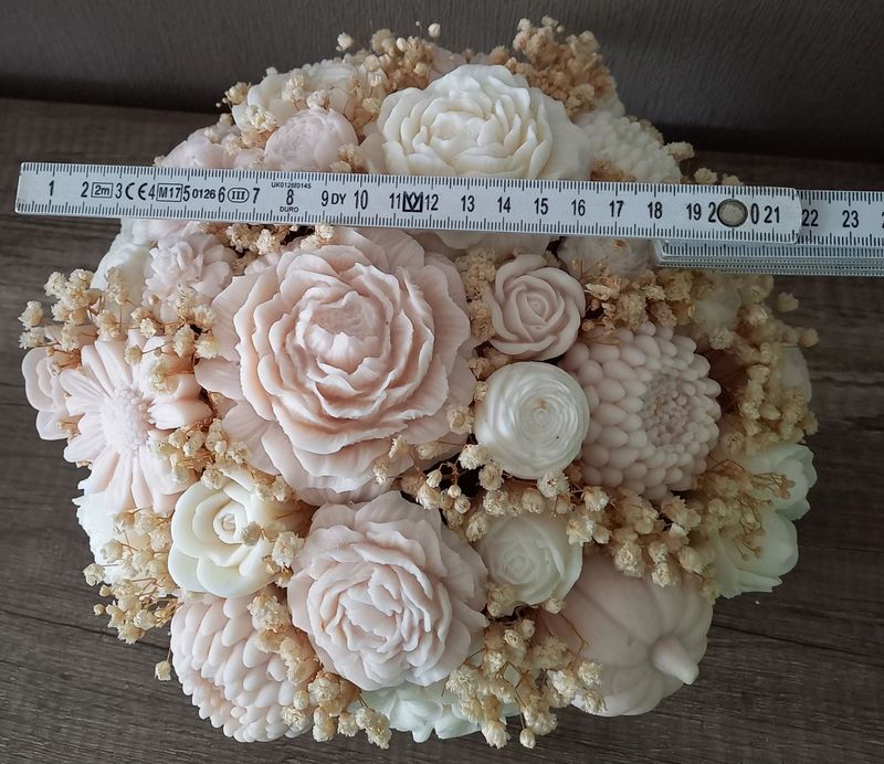 Wachsblumen Korb in Natur und Beige