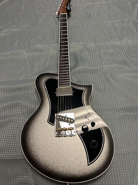 Kauer  Korona Silver Burst Flake