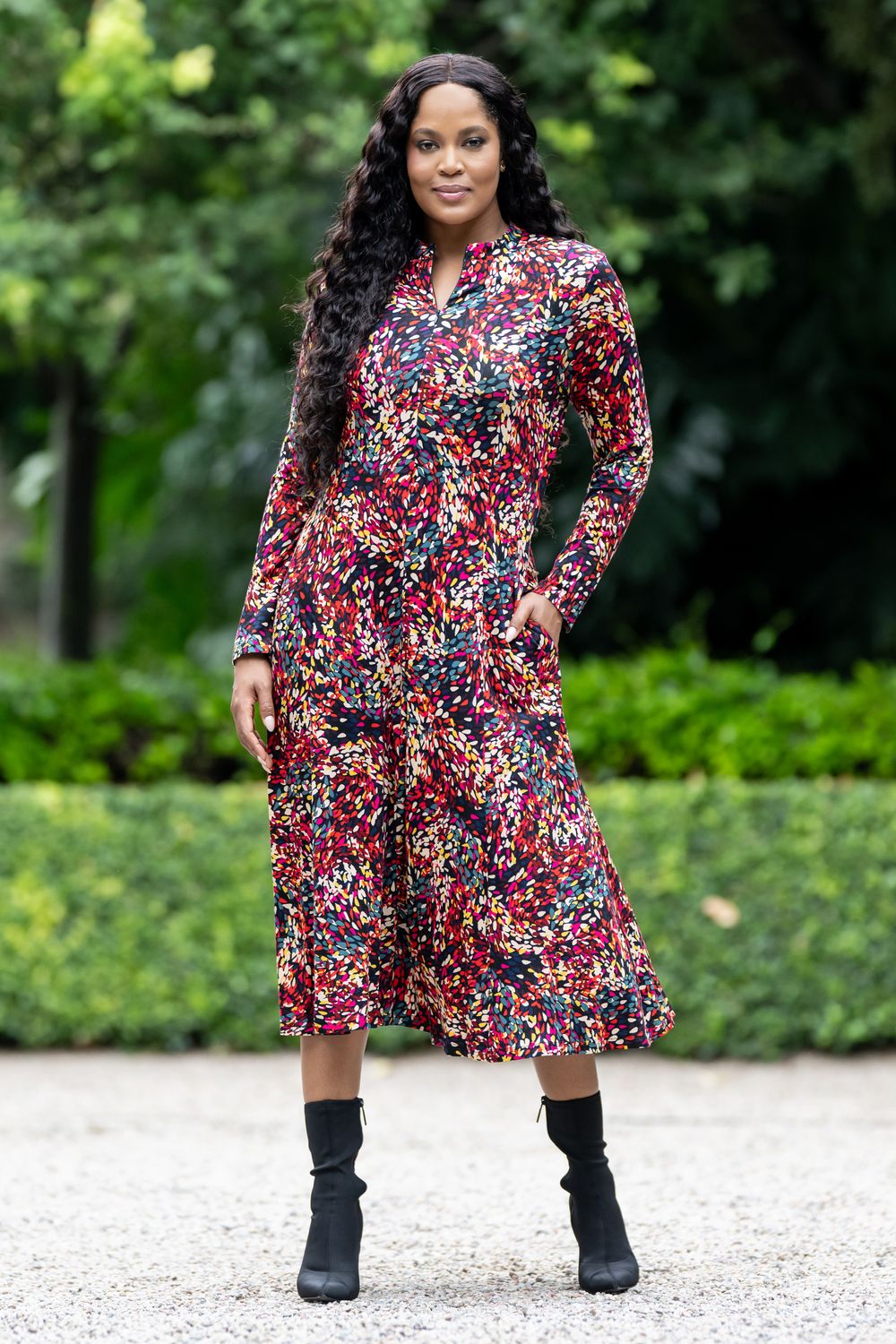 A-line fit and flair mastik dress, zip on the bodice