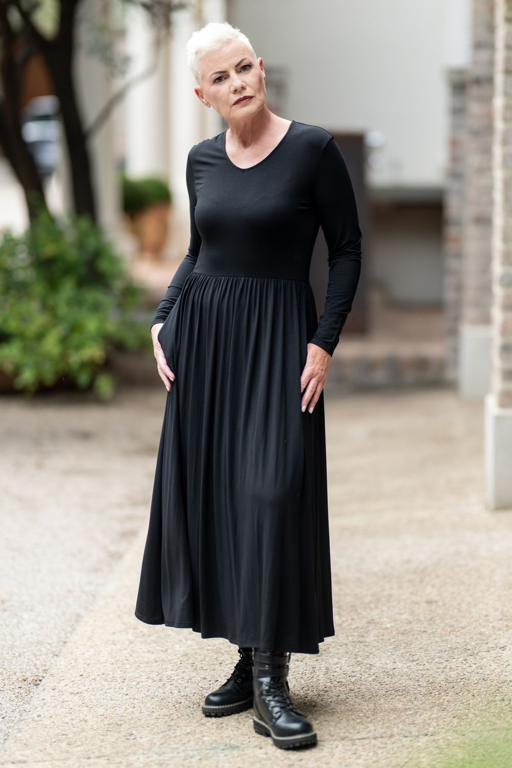 Mastik fit and flare black V-neck dress
