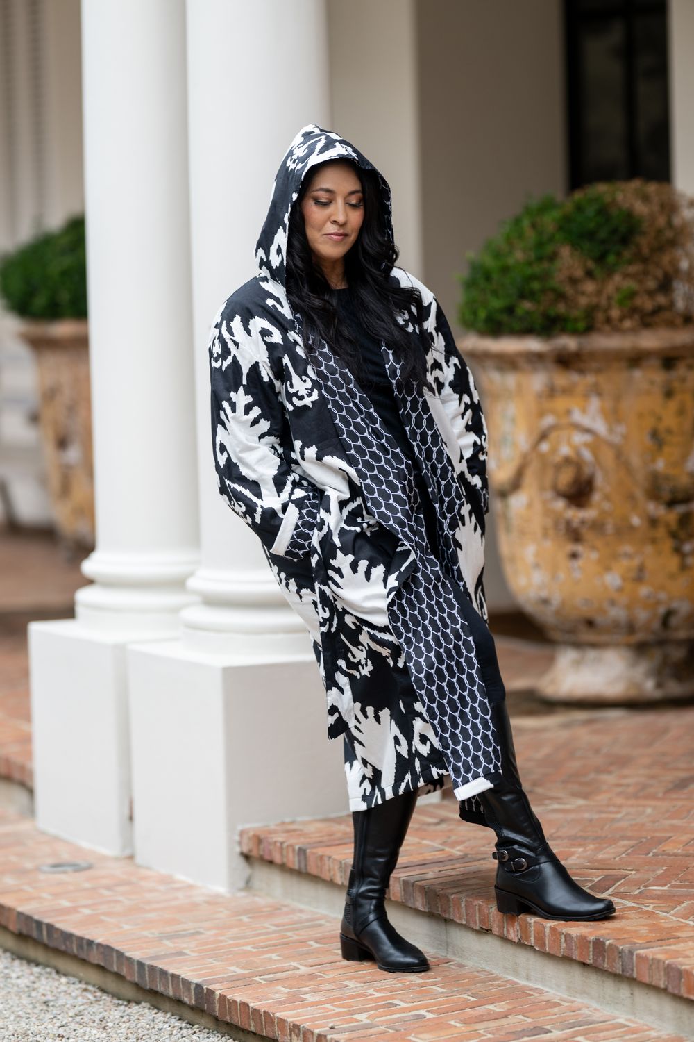 cotton hooded reversible jacket- black+white