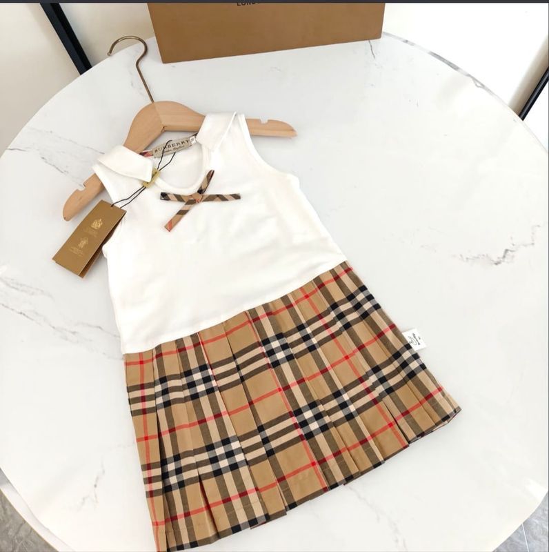 B dress
