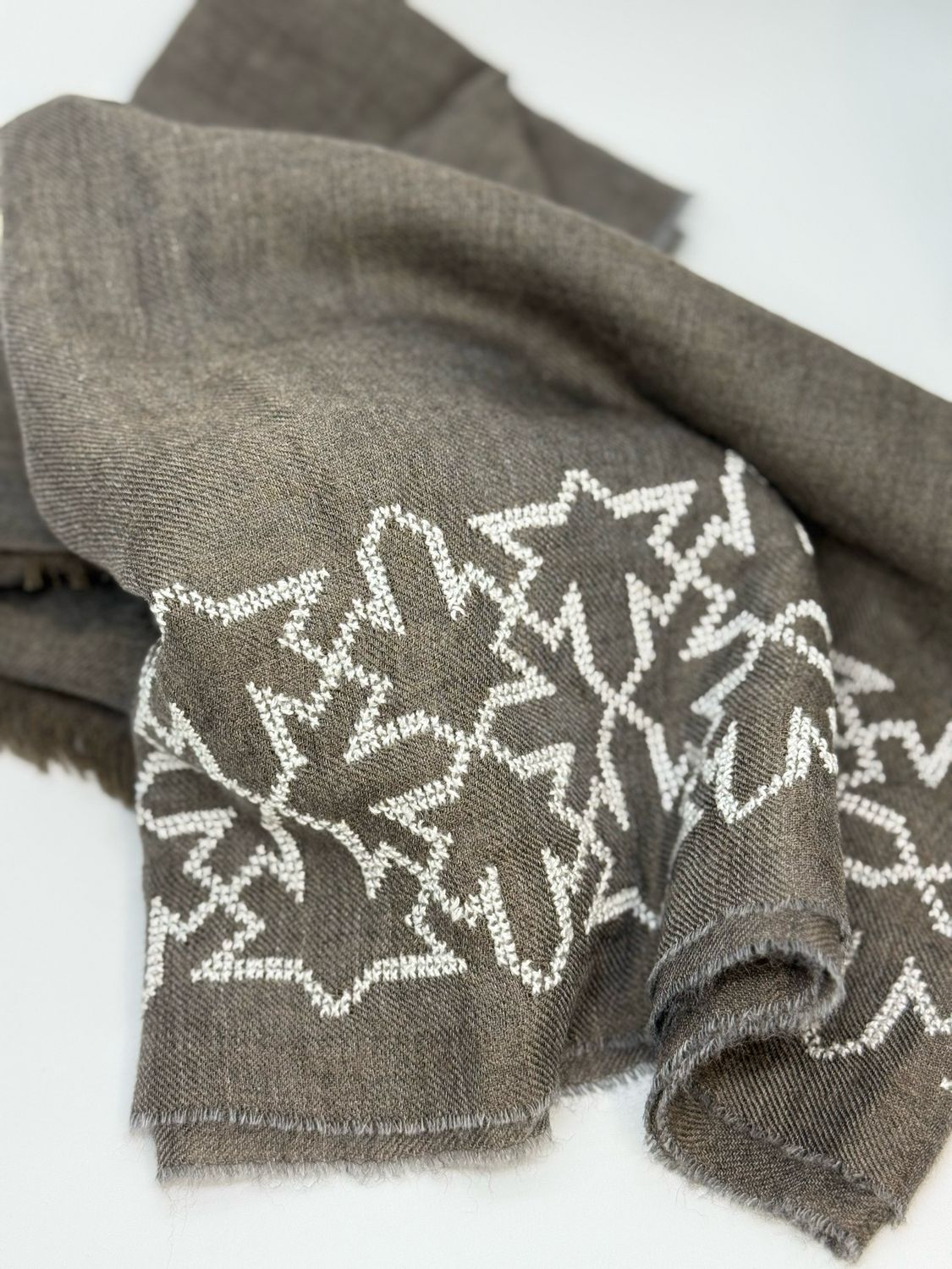 GREY CASHMERE &amp; SILK SHAWL