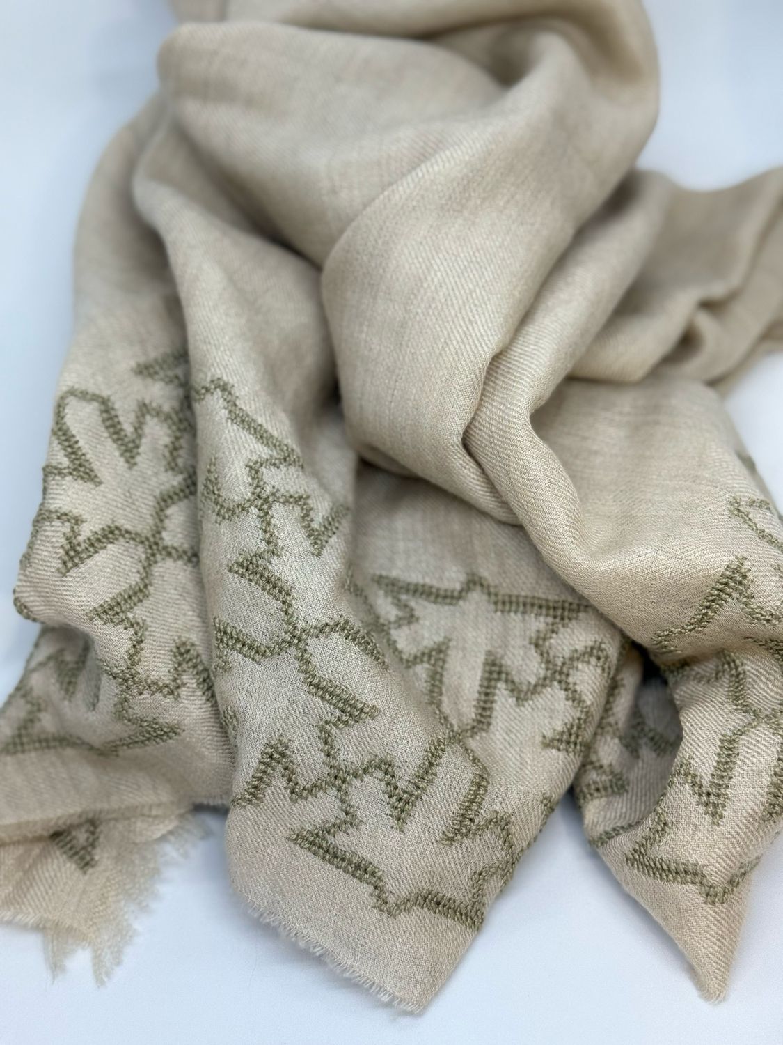 BEIGE CASHMERE &amp; SILK SHAWL