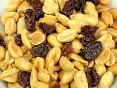 Nuts &amp; Raisins Salted