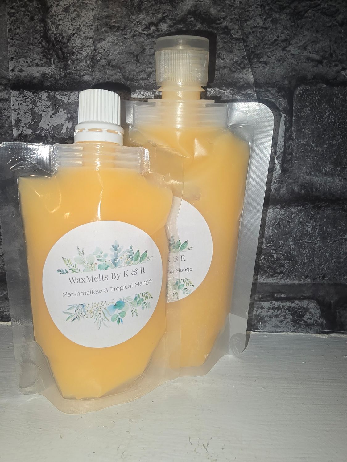 Marshmallow and Tropical mango Squeezable approx 120g