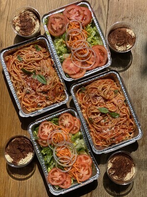 Spaghetti &amp; Meatball Box - Complete meal for 4 people ! Best Value