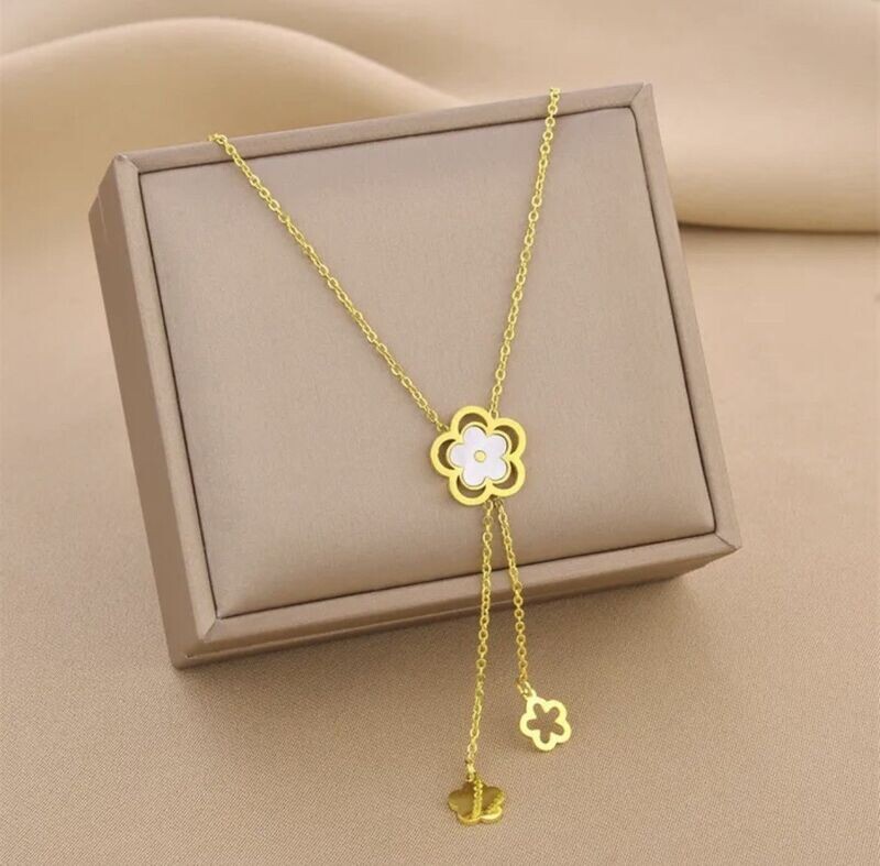 Gold flower necklace with 2 drop flowers