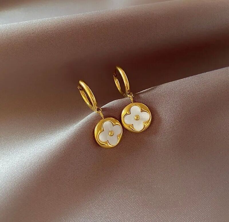 Gold clover drop earrings