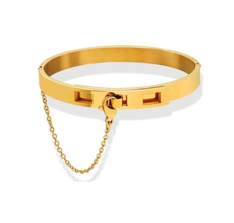 Gold chain lock bangle