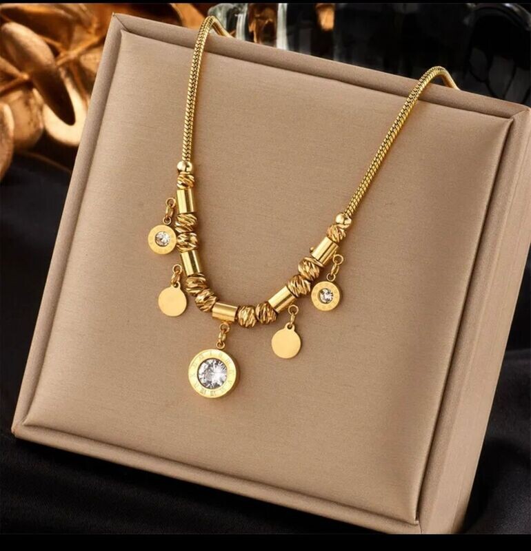 Anya Necklace