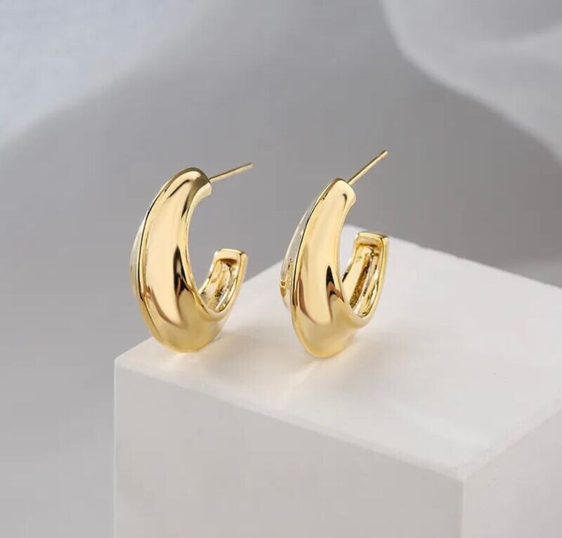 Chunky gold goop earrings
