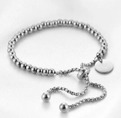 Silver chain bracelet with silver disc
