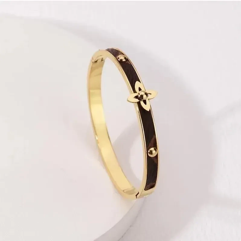 Verity Bangle