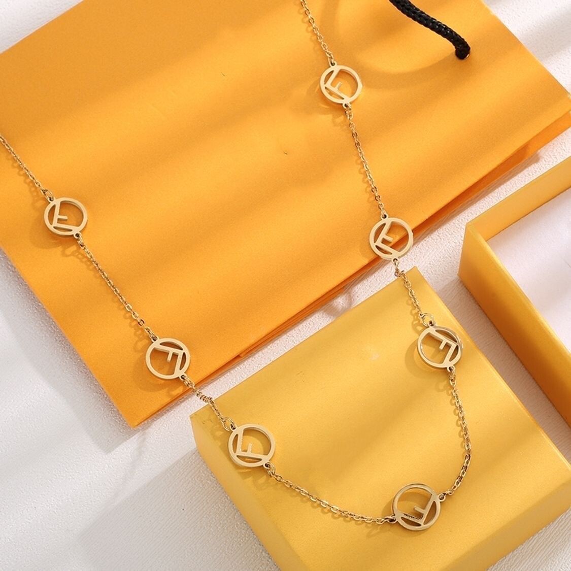 Fay Necklace