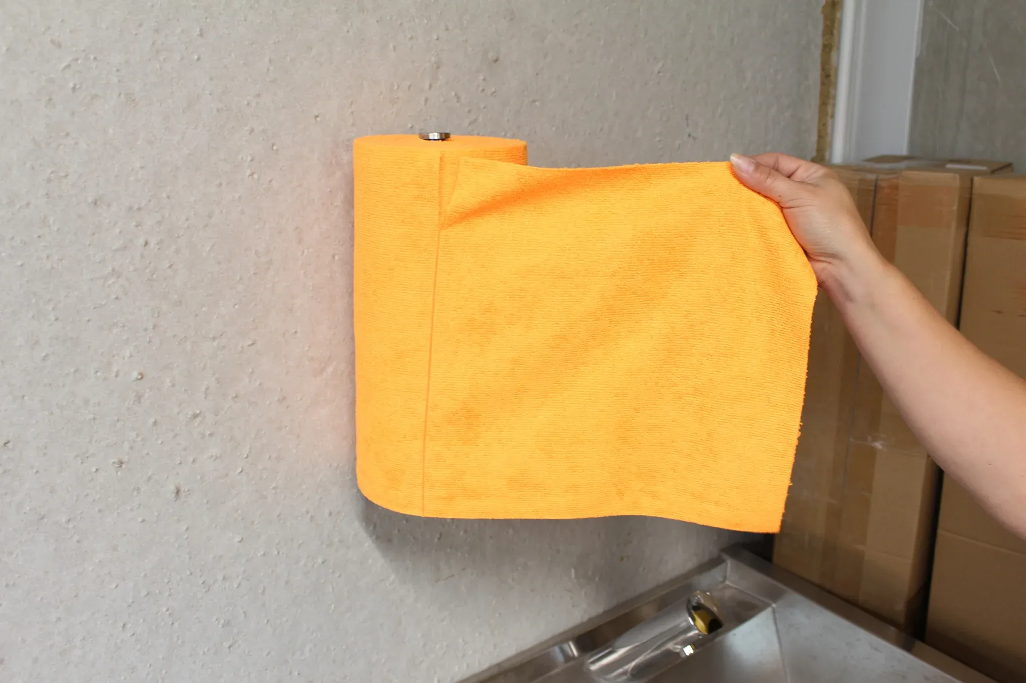 BOBINE D'ESSUYAGE MICROFIBRE  orange 75 FORMATS 30 X 30  PRÉDÉCOUPÉES 200 gr/m² qualité pro   lavage 300 fois