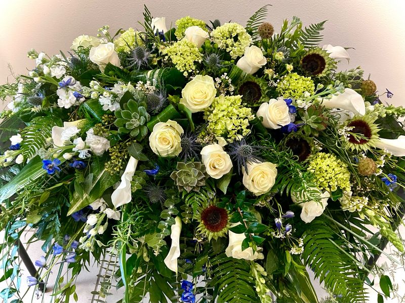 Charming Garden Remembrance