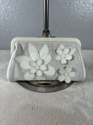 Isabella Fiore Chalk Leather with Patch Flowers Kisslock Mini Bag
