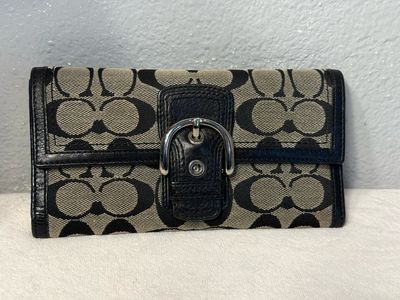 Coach Vintage Black And Gray Jacquard Soho Wallet