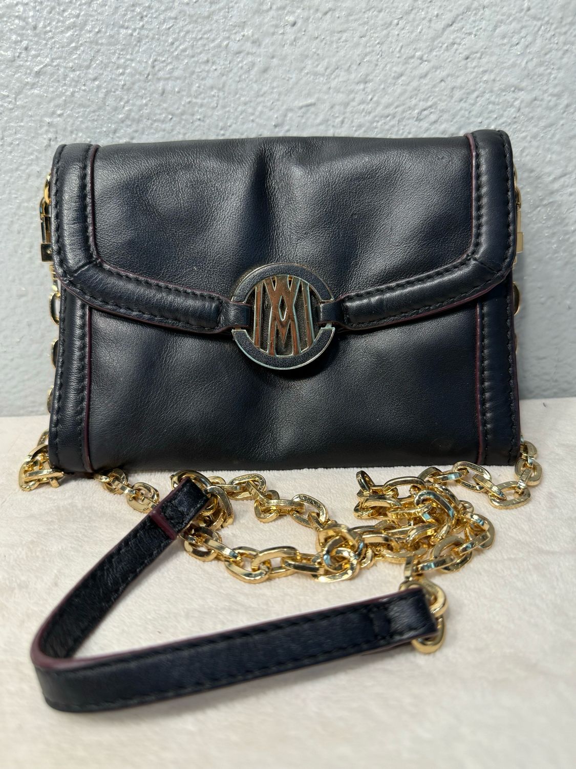 Antonio Melani Black Leather WOC Crossbody LIKE NEW!