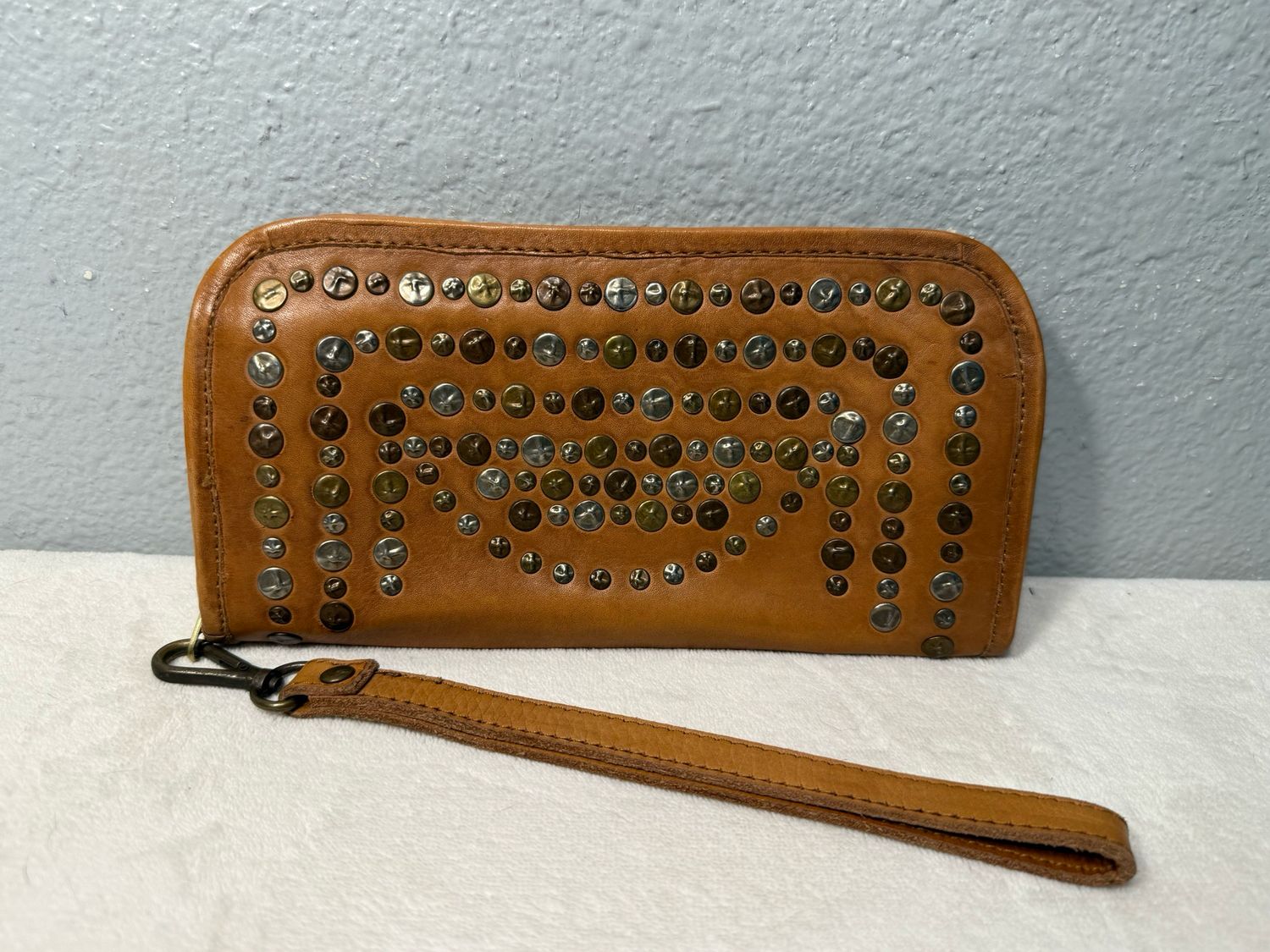 Unbranded, Brown, Leather, Studded Wristlet Clutch Wallet NWOT!